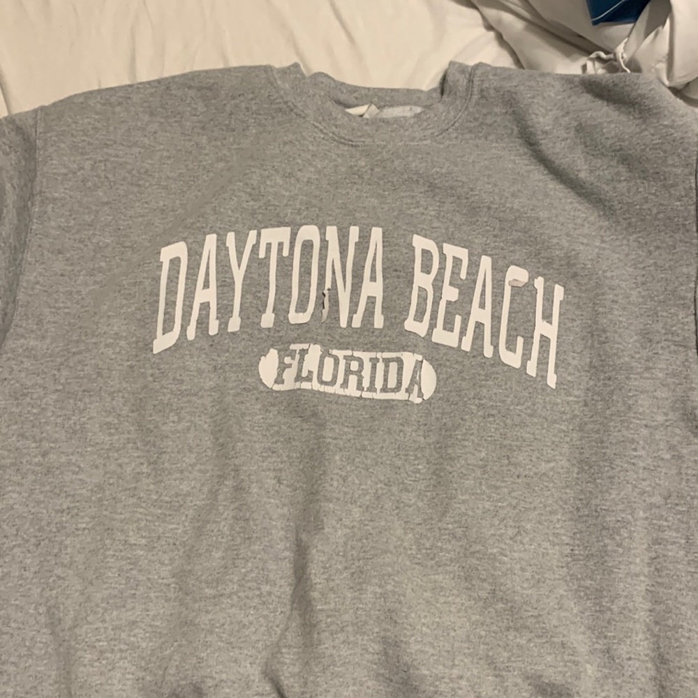 Grey sweatshirt